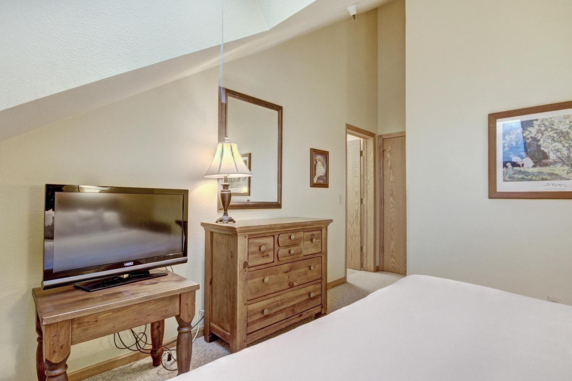 River Mountain Lodge By Breckenridge Hospitality Room photo